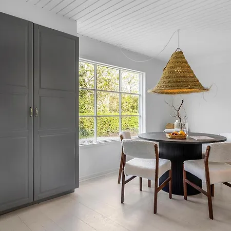 3 Bedroom Awesome In *